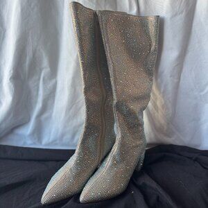 Ladies Wet Kiss knee high Rhinestone boots size 7 Brand new in box